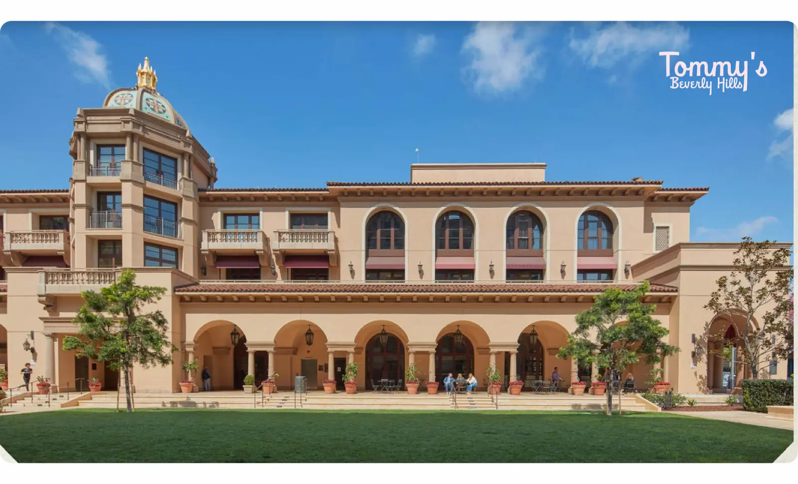 Tommy's Beverly Hills Interior